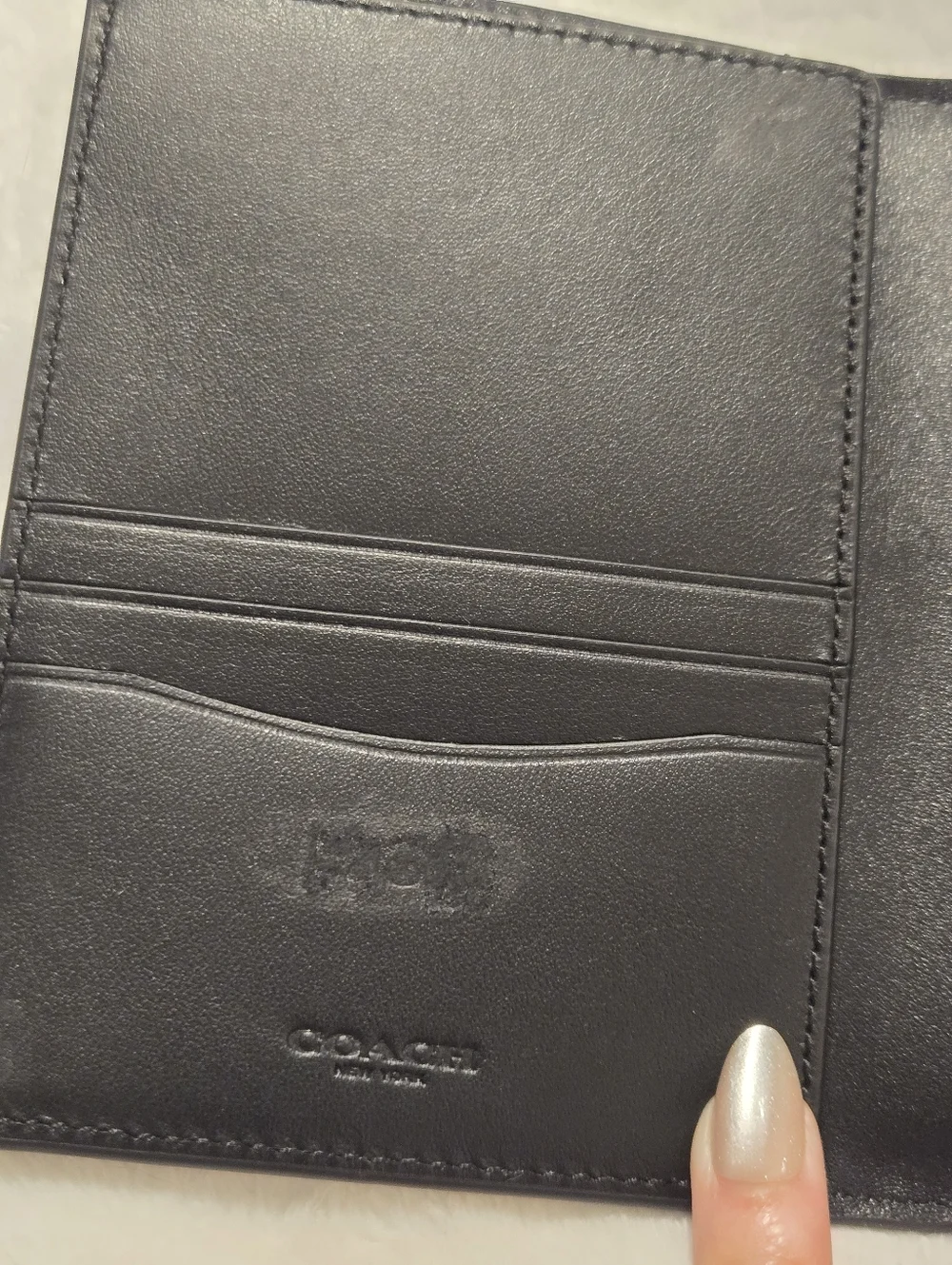 Stunning Coach Butterfly Passport Case in Premium Black Leather Refurbished - Picture 6 of 13